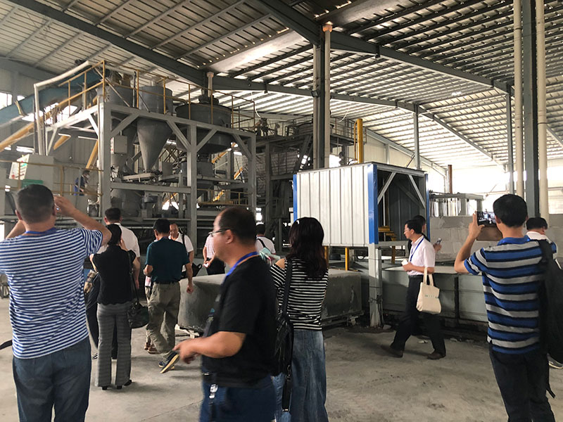 《中國建筑砌塊協(xié)會泡沫混凝土砌塊分會》領(lǐng)導(dǎo)人及會員單位蒞臨考察-4-20230905082953